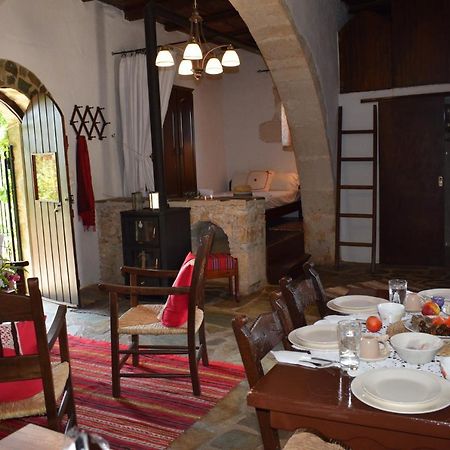 Вилла Anna'S Stone House Мегала-Хорафия Экстерьер фото