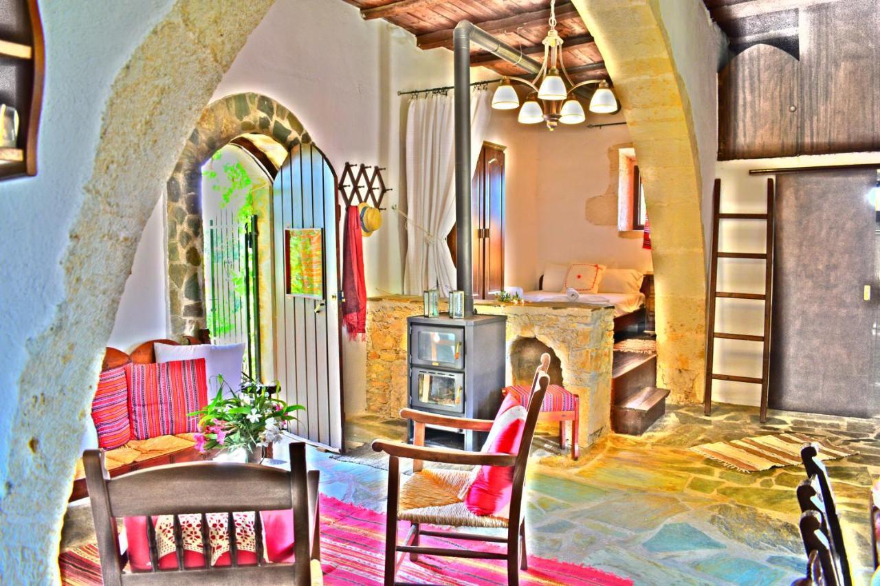 Вилла Anna'S Stone House Мегала-Хорафия Экстерьер фото